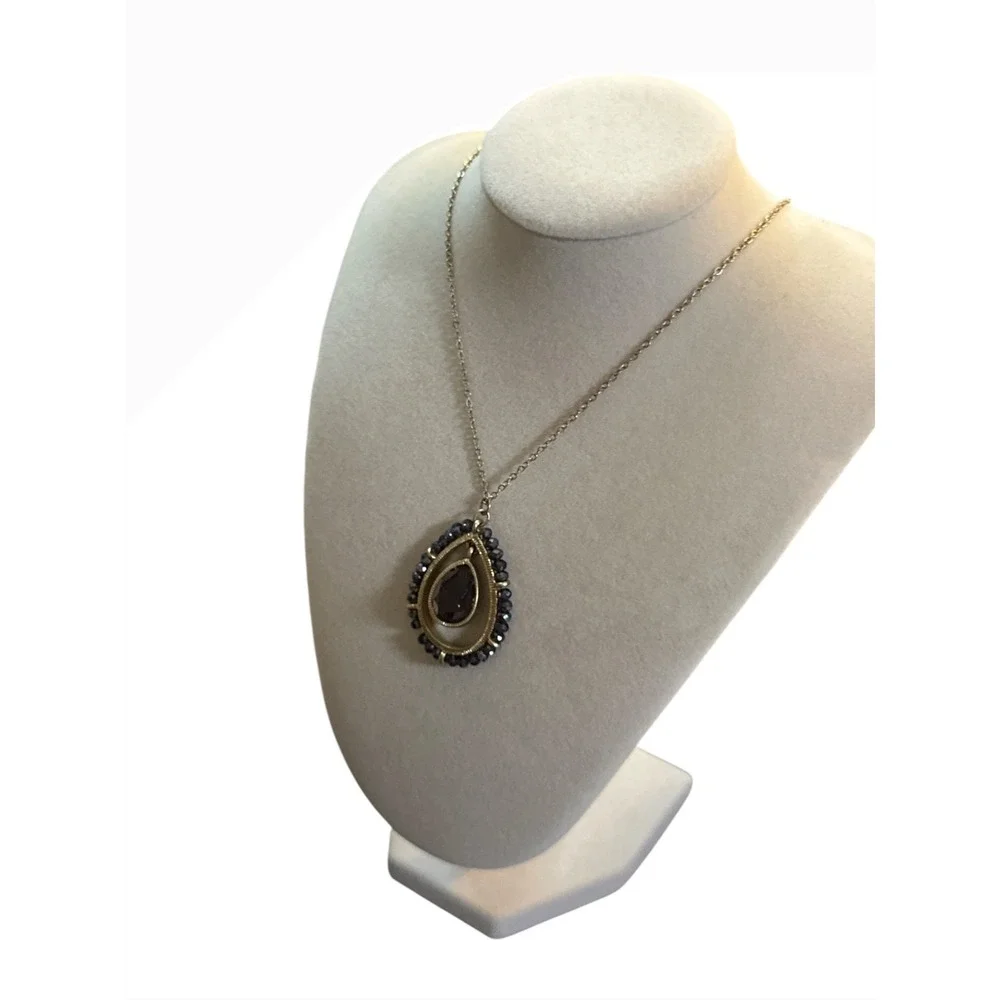 VTG, Premier Designs Lovely Purple Teardrop Pendant Necklace